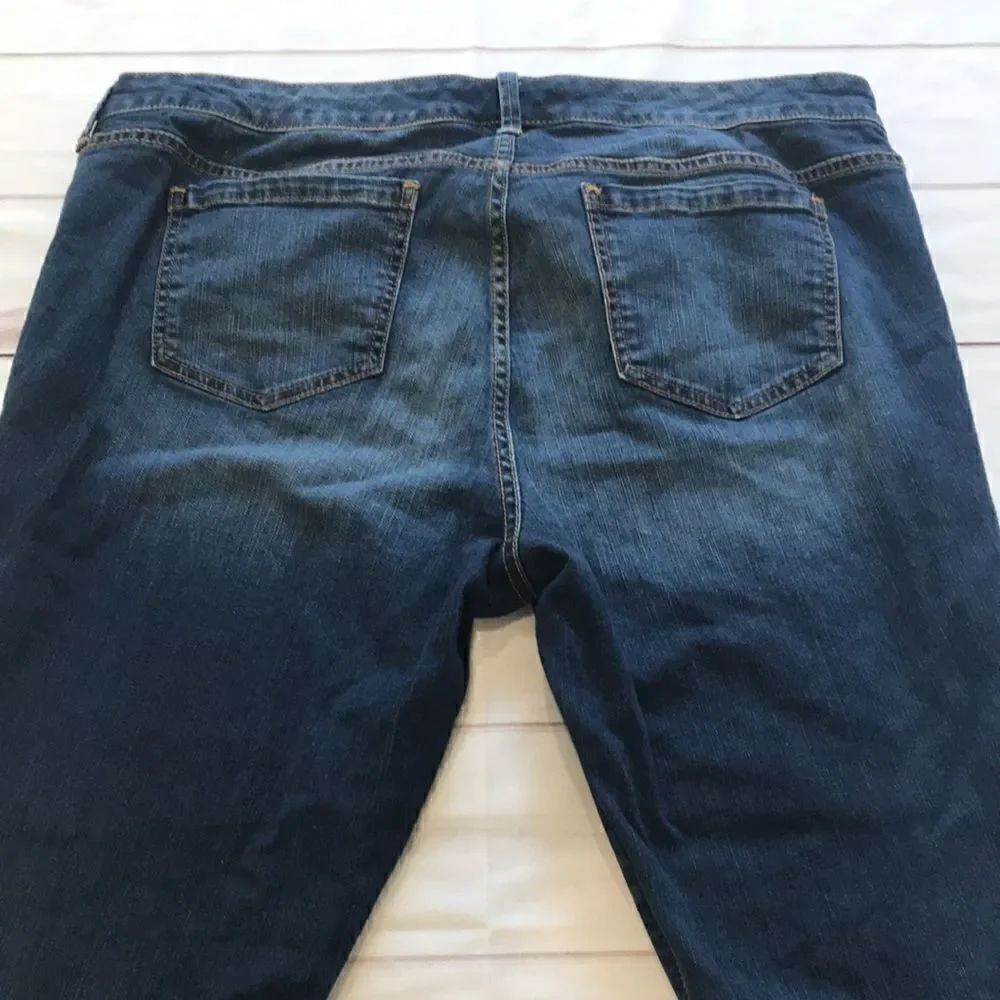 Torrid Patch Denim Jeans - Picture 11 of 11
